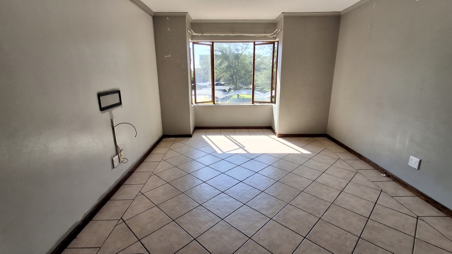 2 Bedroom Property for Sale in Montana Tuine Gauteng