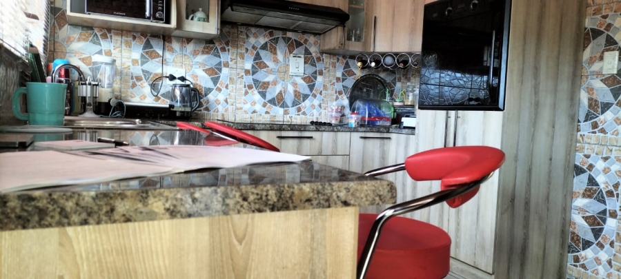 4 Bedroom Property for Sale in Randgate Gauteng