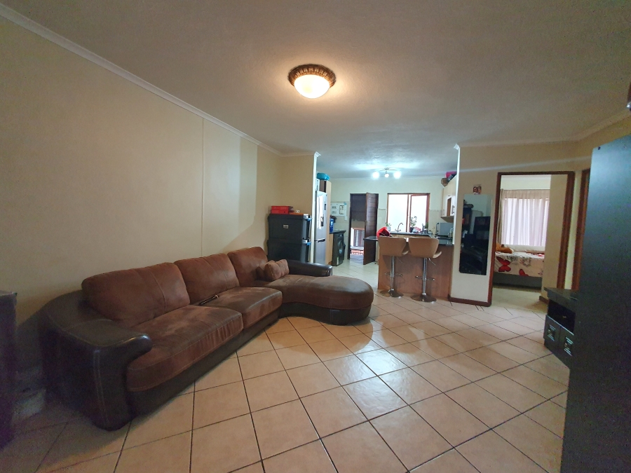 2 Bedroom Property for Sale in Montana Tuine Gauteng