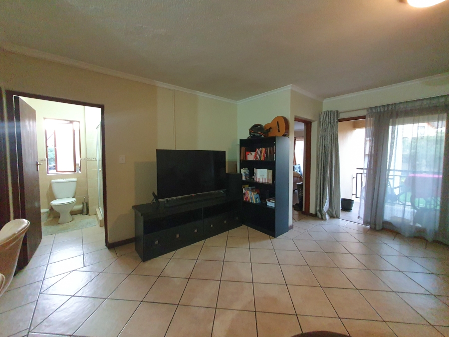 2 Bedroom Property for Sale in Montana Tuine Gauteng