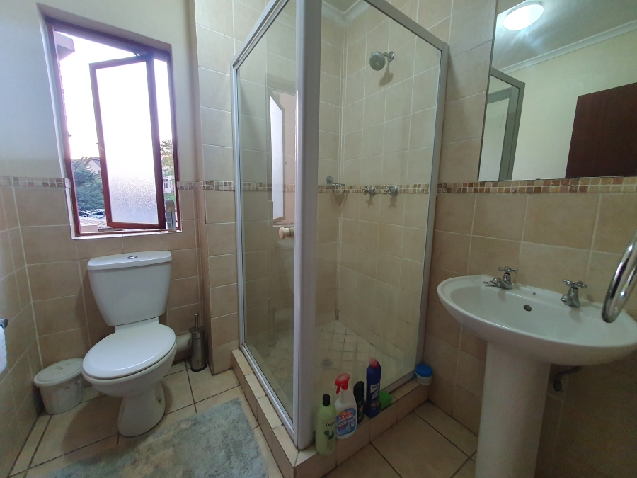 2 Bedroom Property for Sale in Montana Tuine Gauteng