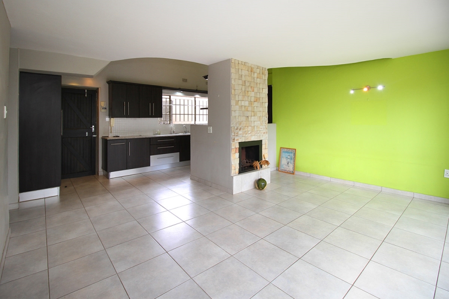 To Let 2 Bedroom Property for Rent in Kensington Gauteng