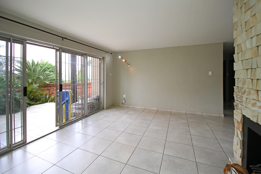 To Let 2 Bedroom Property for Rent in Kensington Gauteng