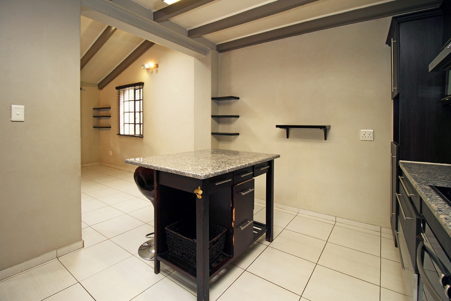 To Let 2 Bedroom Property for Rent in Kensington Gauteng