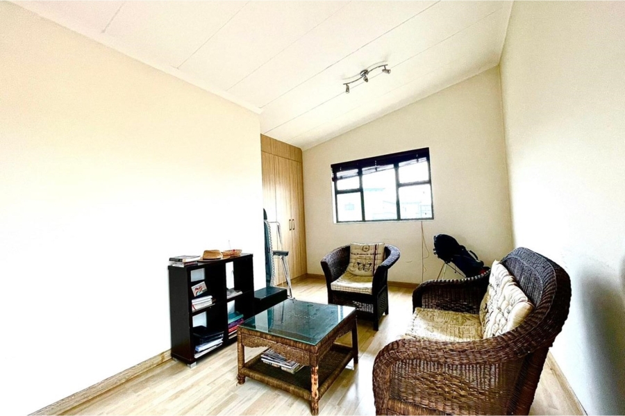3 Bedroom Property for Sale in Barbeque Downs Gauteng