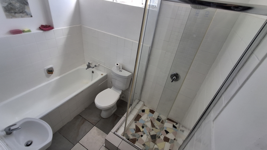 2 Bedroom Property for Sale in Sunnyside Gauteng
