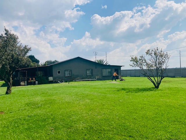 8 Bedroom Property for Sale in Withok Estate Gauteng