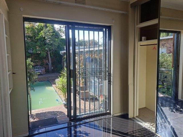 1 Bedroom Property for Sale in Kensington Gauteng