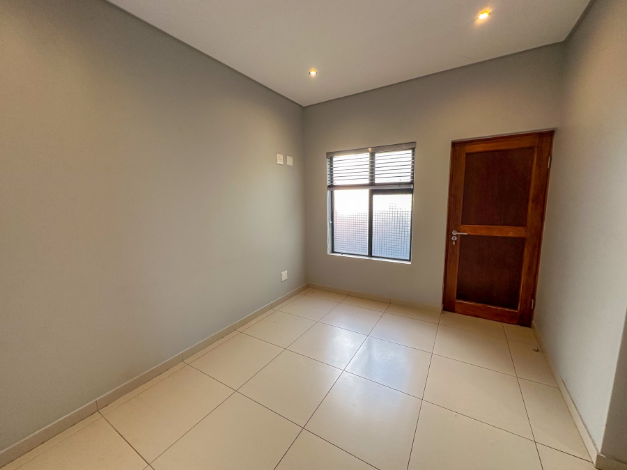 4 Bedroom Property for Sale in Midstream Ridge Gauteng