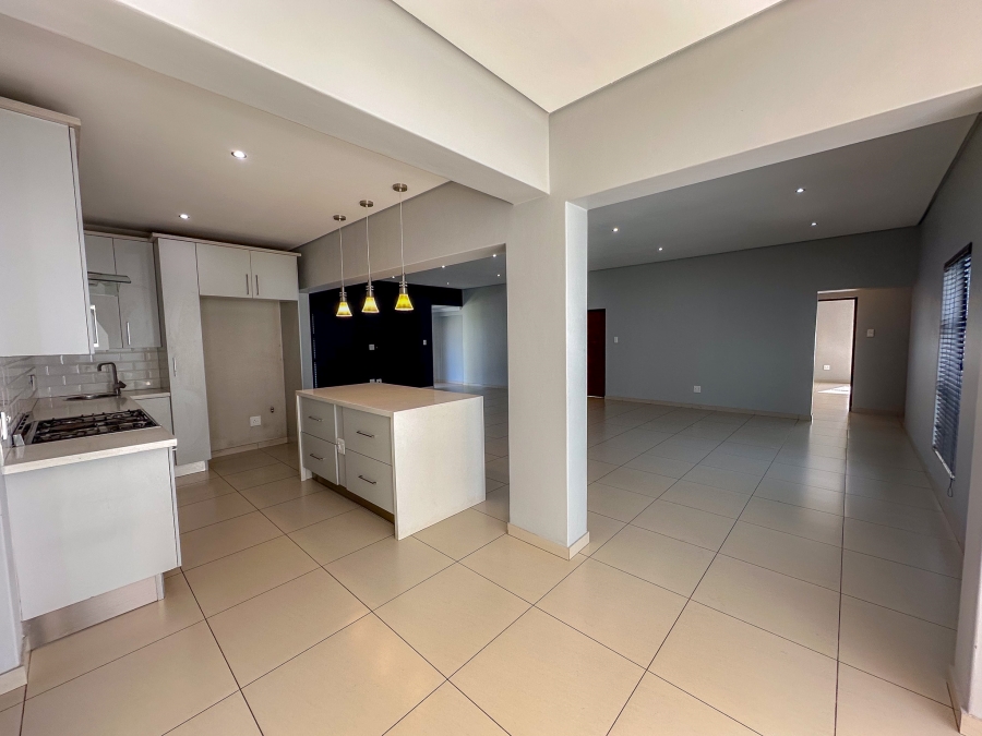 4 Bedroom Property for Sale in Midstream Ridge Gauteng