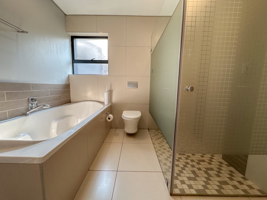 4 Bedroom Property for Sale in Midstream Ridge Gauteng
