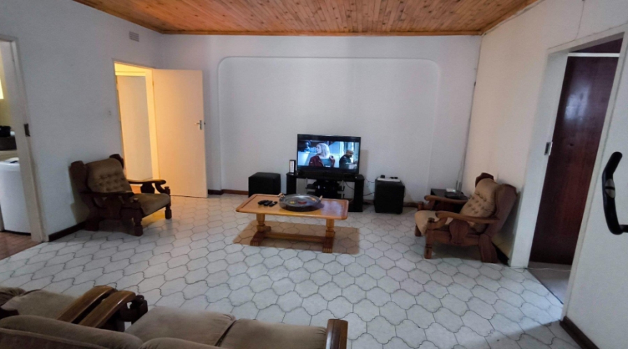 4 Bedroom Property for Sale in Brackenhurst Gauteng