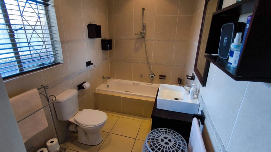 4 Bedroom Property for Sale in Brackenhurst Gauteng