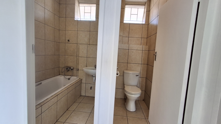 2 Bedroom Property for Sale in Sunnyside Gauteng