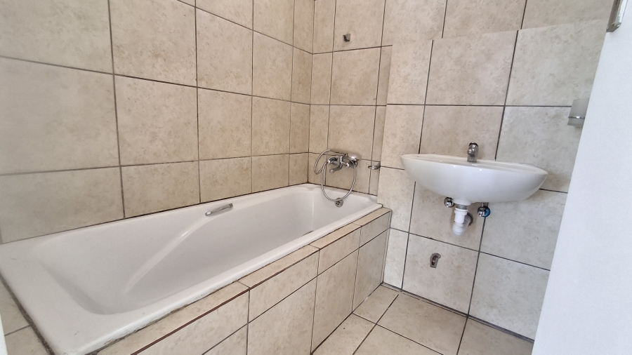 2 Bedroom Property for Sale in Sunnyside Gauteng
