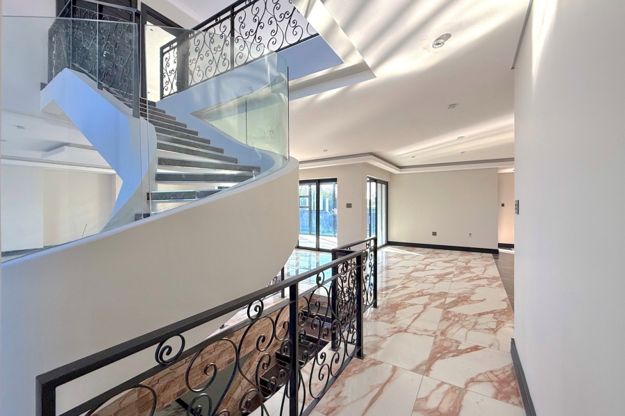To Let 4 Bedroom Property for Rent in Fourways Gauteng