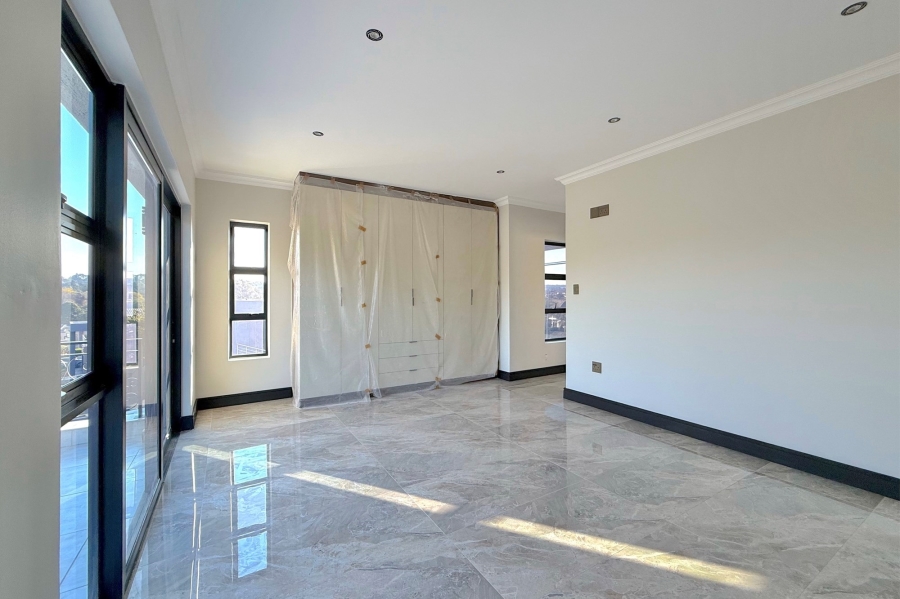 To Let 4 Bedroom Property for Rent in Fourways Gauteng