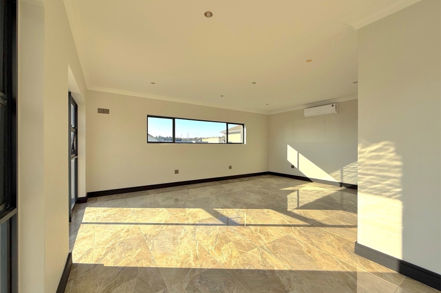 To Let 4 Bedroom Property for Rent in Fourways Gauteng