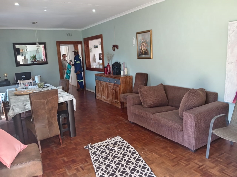 4 Bedroom Property for Sale in Witpoortjie Gauteng