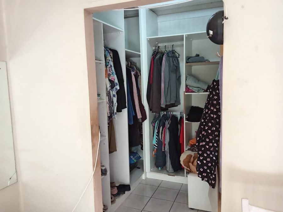 4 Bedroom Property for Sale in Witpoortjie Gauteng