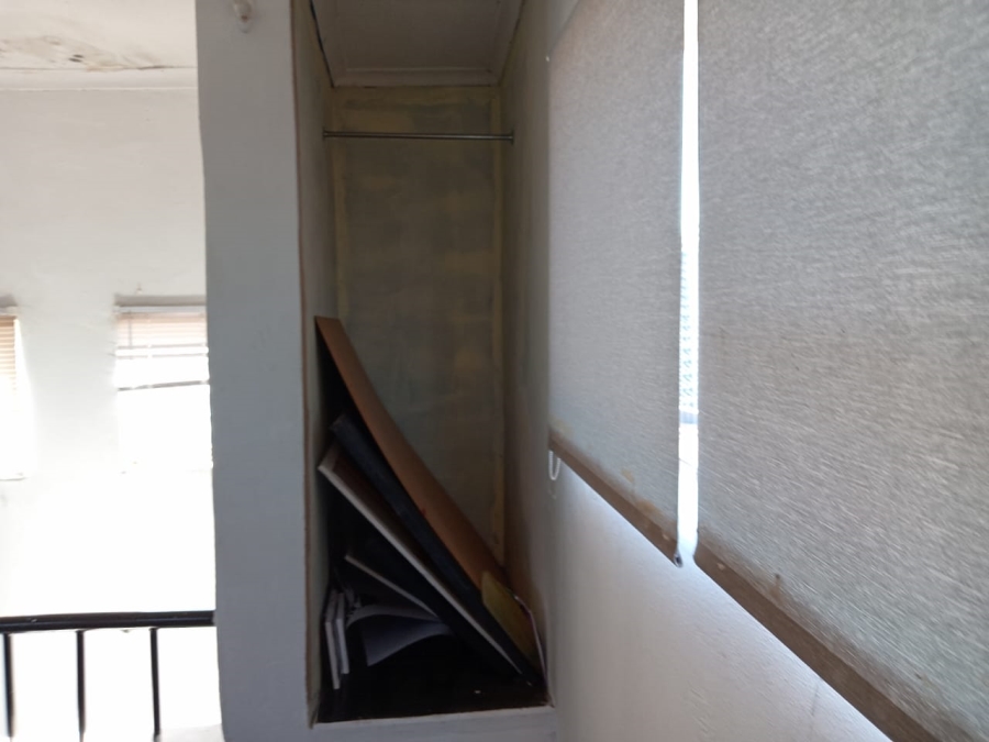 4 Bedroom Property for Sale in Witpoortjie Gauteng