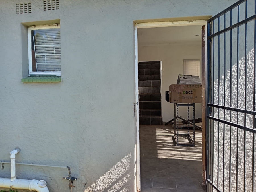 4 Bedroom Property for Sale in Witpoortjie Gauteng
