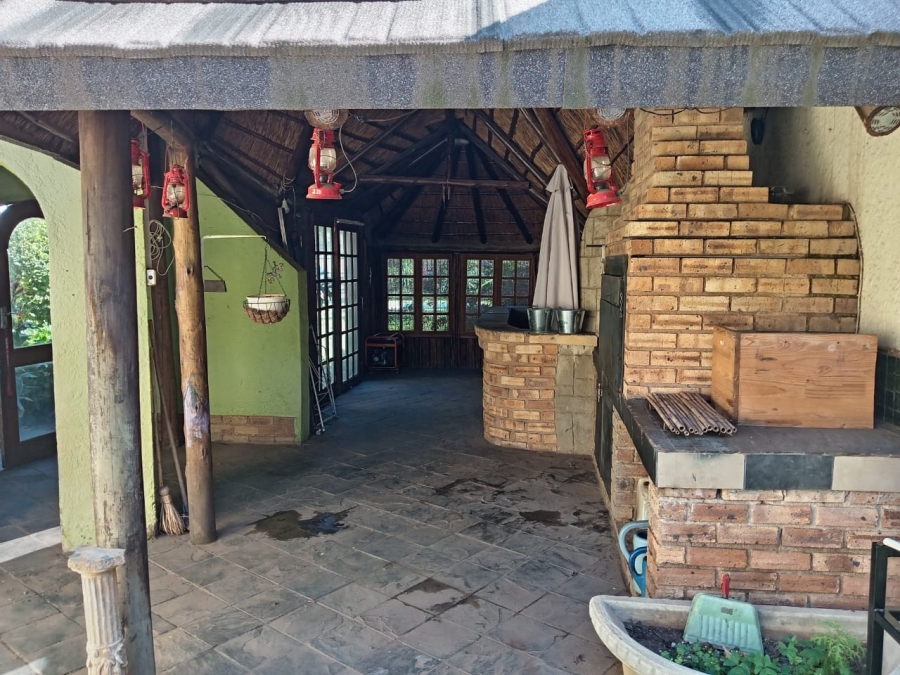4 Bedroom Property for Sale in Witpoortjie Gauteng