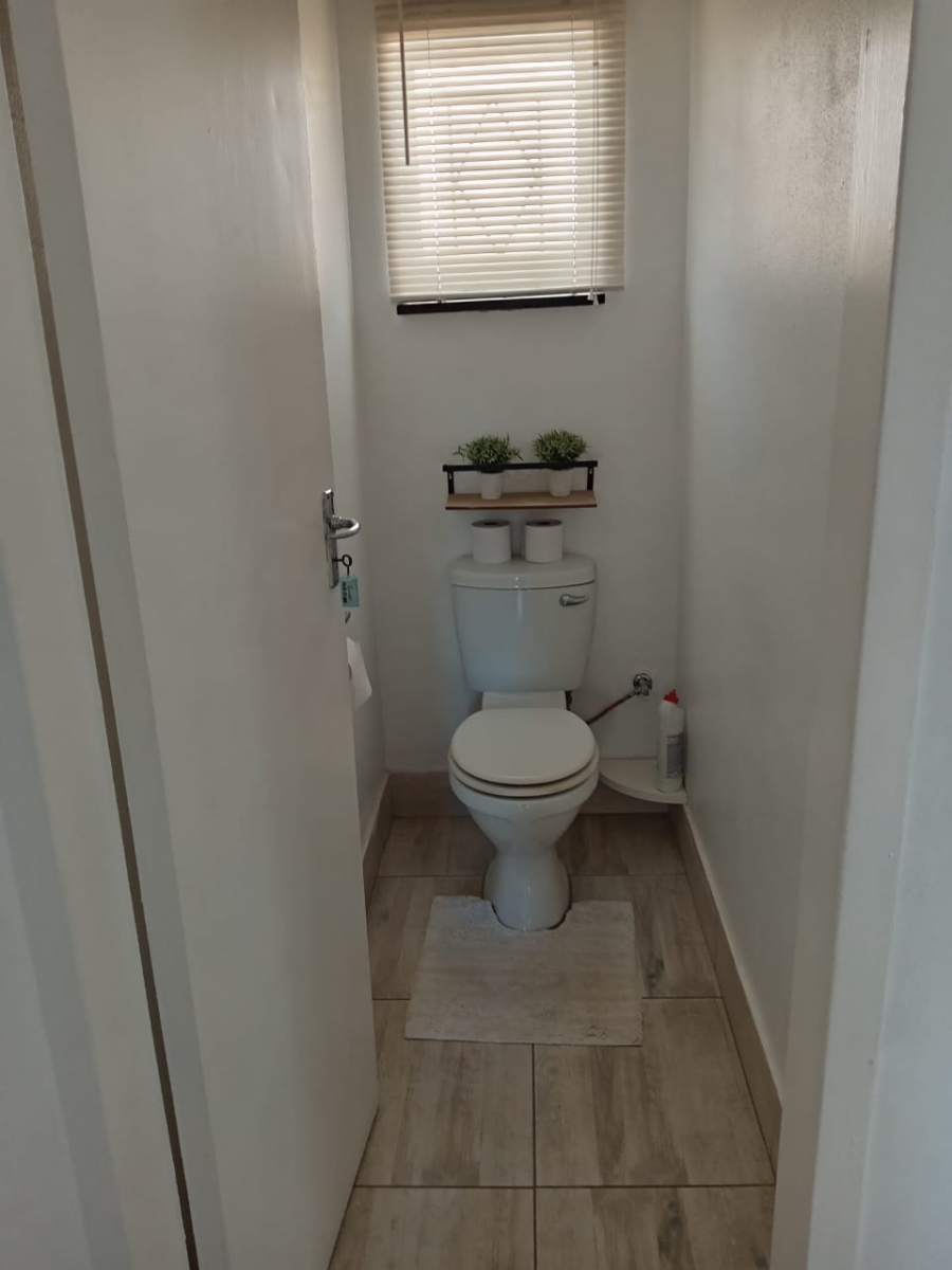 4 Bedroom Property for Sale in Witpoortjie Gauteng
