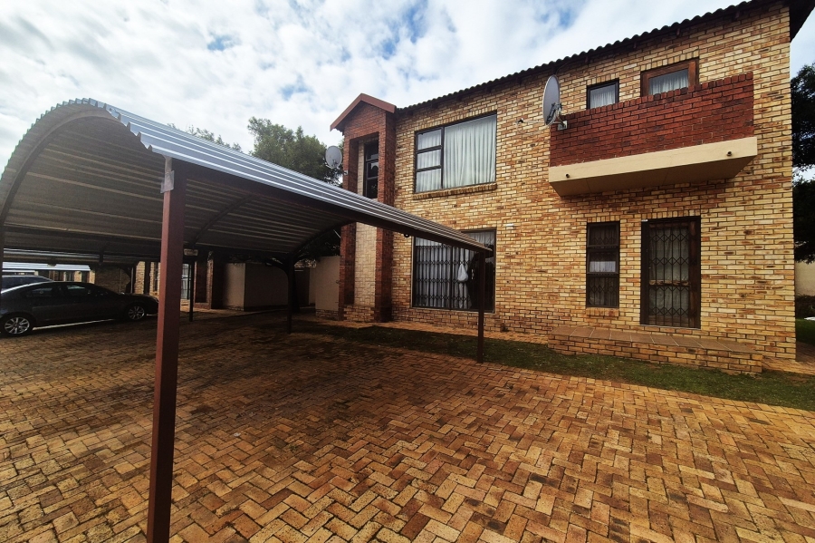 To Let 2 Bedroom Property for Rent in Kengies Gauteng