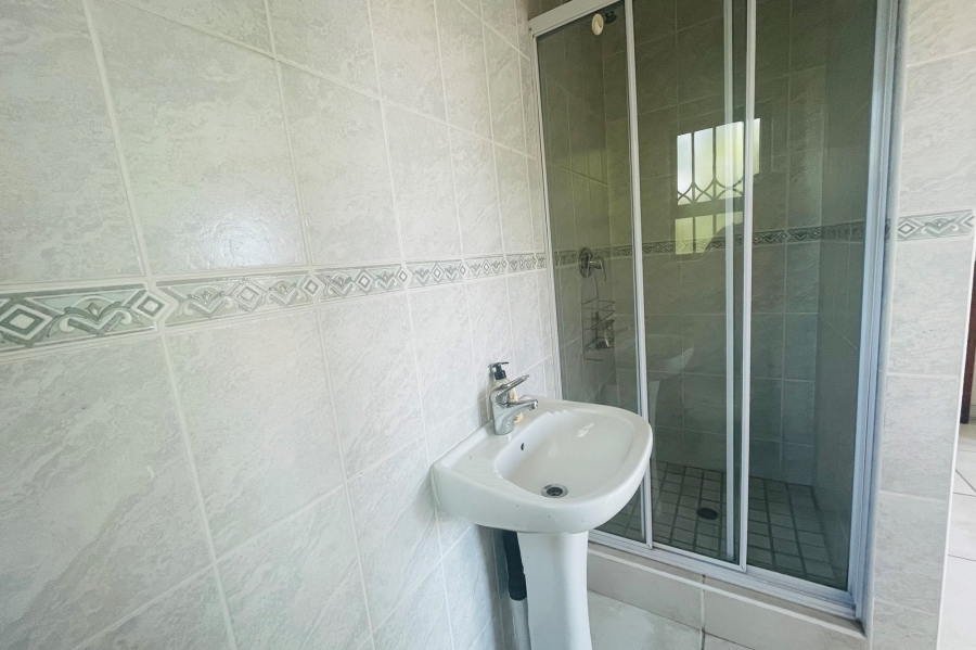 To Let 2 Bedroom Property for Rent in Kengies Gauteng