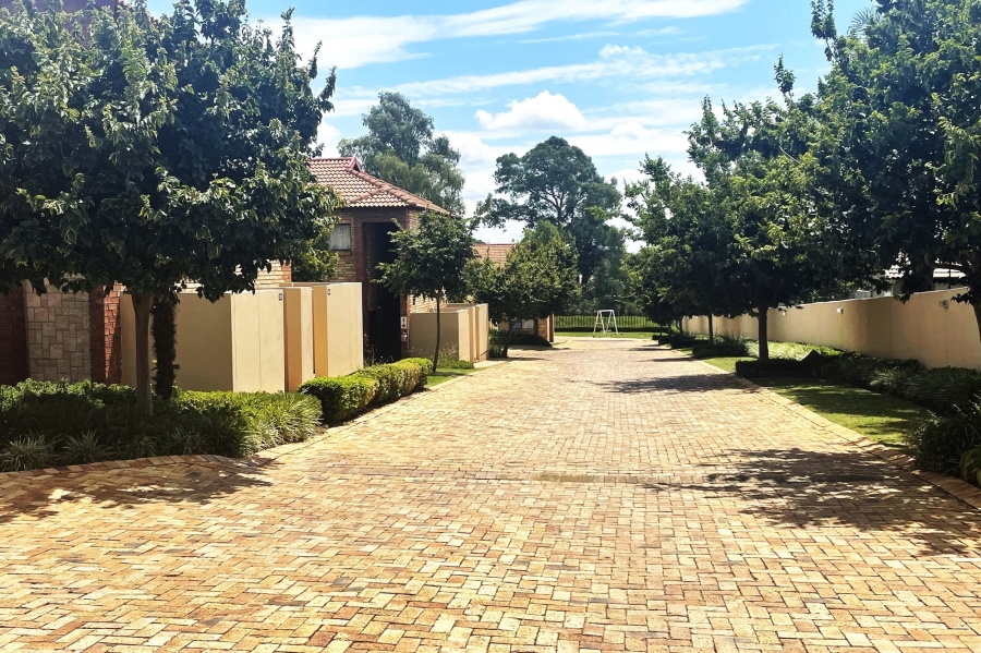 To Let 2 Bedroom Property for Rent in Kengies Gauteng