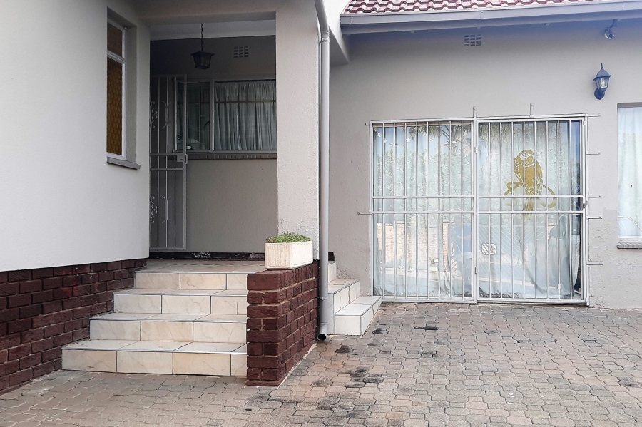 3 Bedroom Property for Sale in Birchleigh North Gauteng