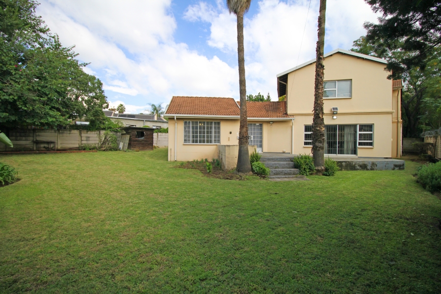 5 Bedroom Property for Sale in Bloubosrand Gauteng