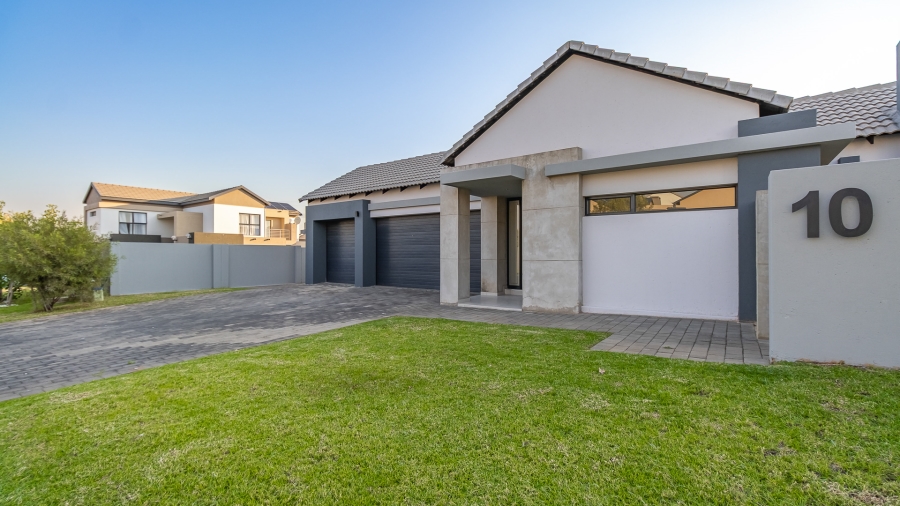 4 Bedroom Property for Sale in Midstream Meadows Gauteng