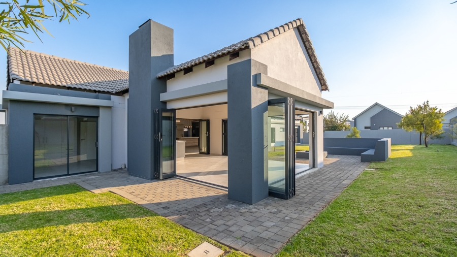 4 Bedroom Property for Sale in Midstream Meadows Gauteng