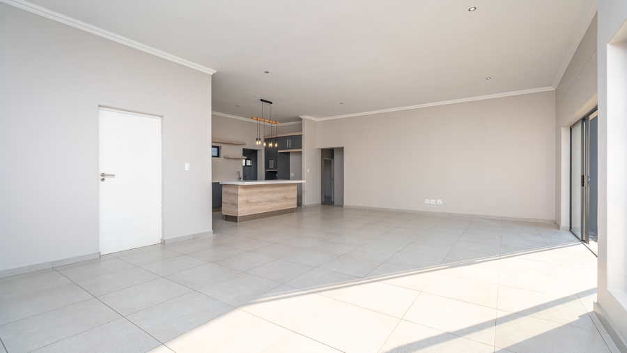 4 Bedroom Property for Sale in Midstream Meadows Gauteng