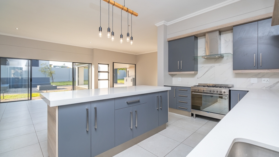 4 Bedroom Property for Sale in Midstream Meadows Gauteng