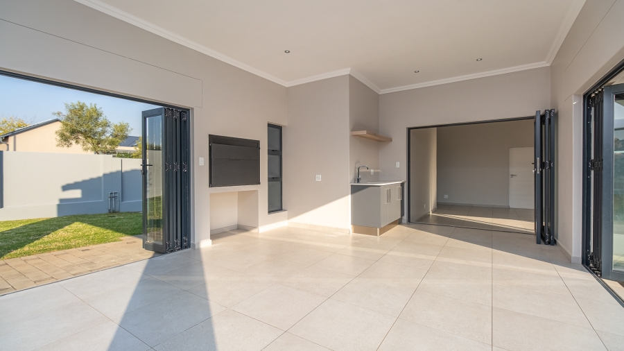 4 Bedroom Property for Sale in Midstream Meadows Gauteng