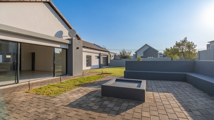 4 Bedroom Property for Sale in Midstream Meadows Gauteng