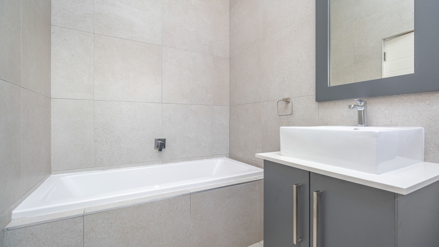 4 Bedroom Property for Sale in Midstream Meadows Gauteng