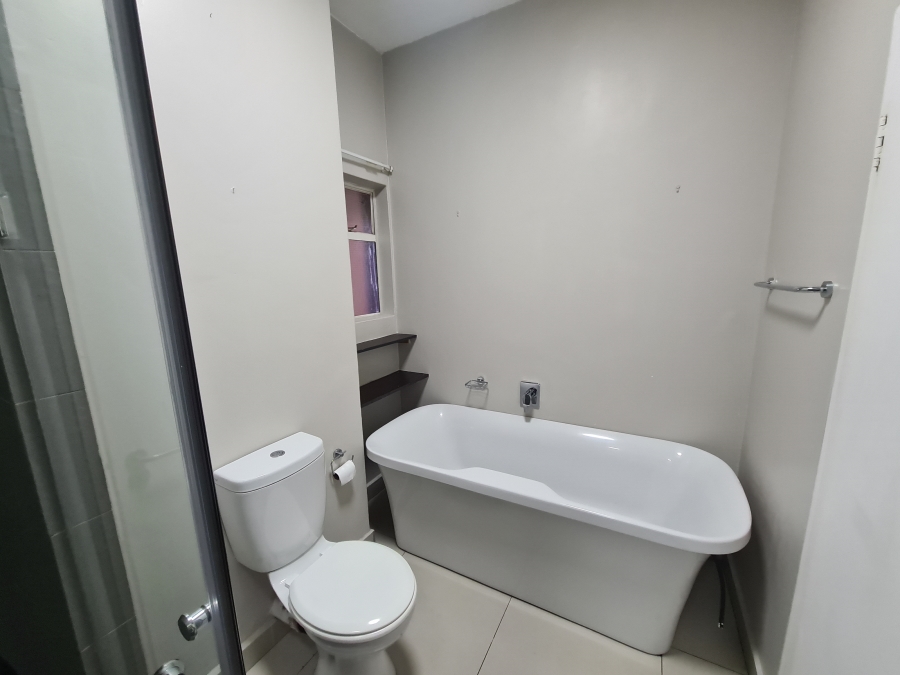 To Let 2 Bedroom Property for Rent in Magaliessig Gauteng