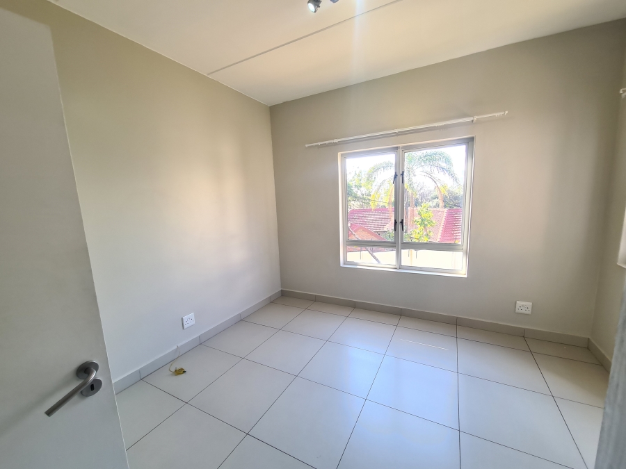 To Let 2 Bedroom Property for Rent in Magaliessig Gauteng