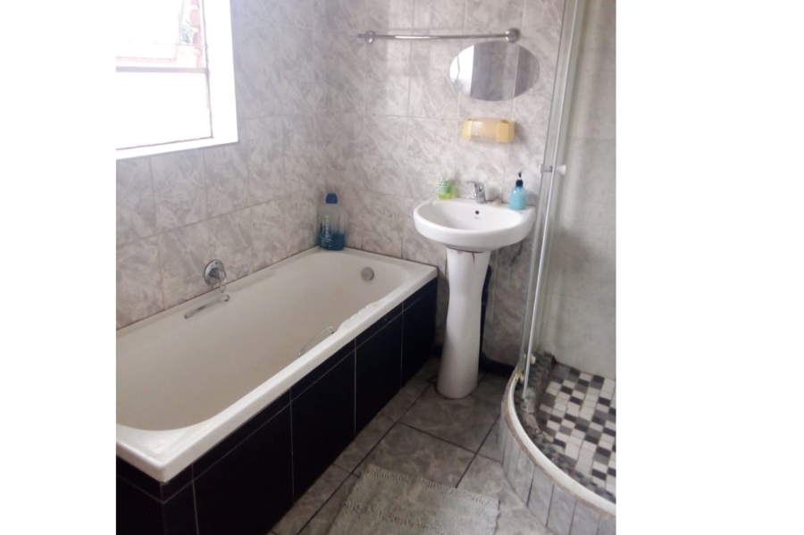 3 Bedroom Property for Sale in West Park Gauteng