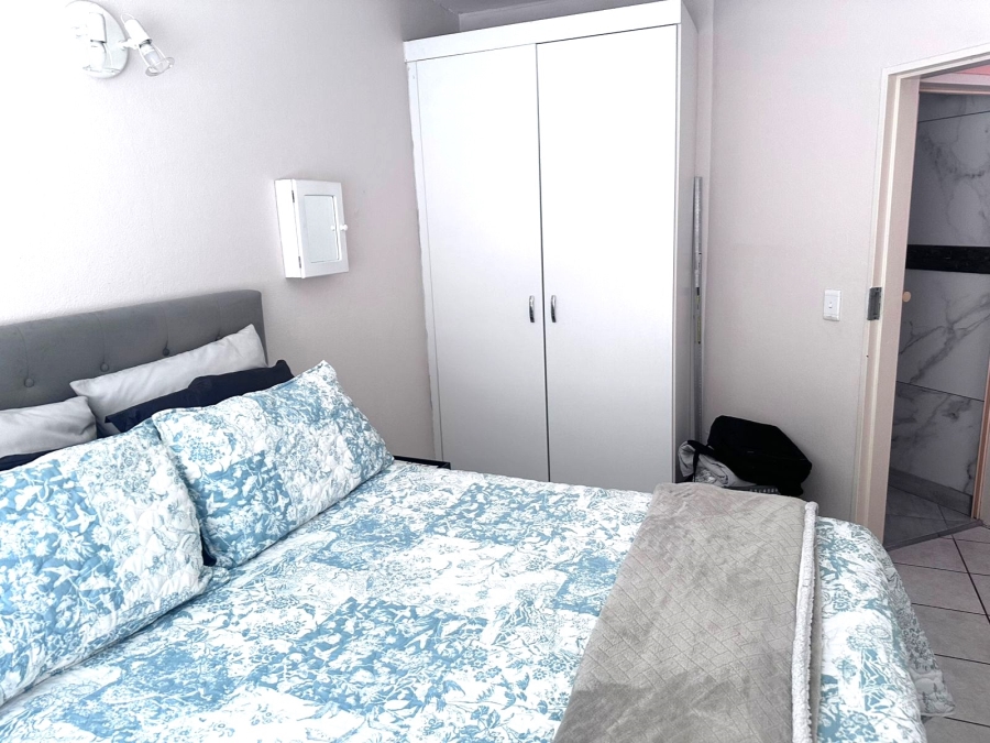 2 Bedroom Property for Sale in Crystal Park Gauteng