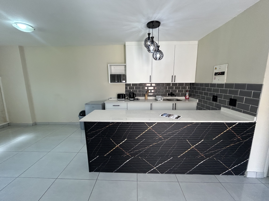 To Let 1 Bedroom Property for Rent in Vorna Valley Gauteng