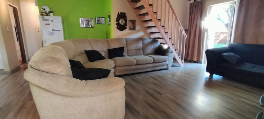 3 Bedroom Property for Sale in Helikonpark Gauteng