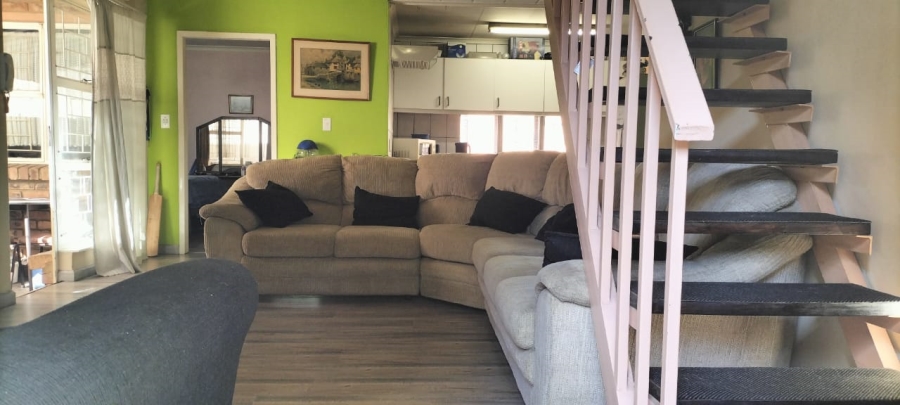 3 Bedroom Property for Sale in Helikonpark Gauteng