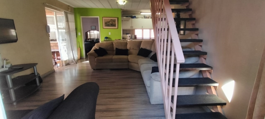 3 Bedroom Property for Sale in Helikonpark Gauteng