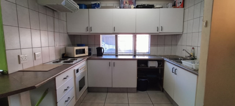 3 Bedroom Property for Sale in Helikonpark Gauteng