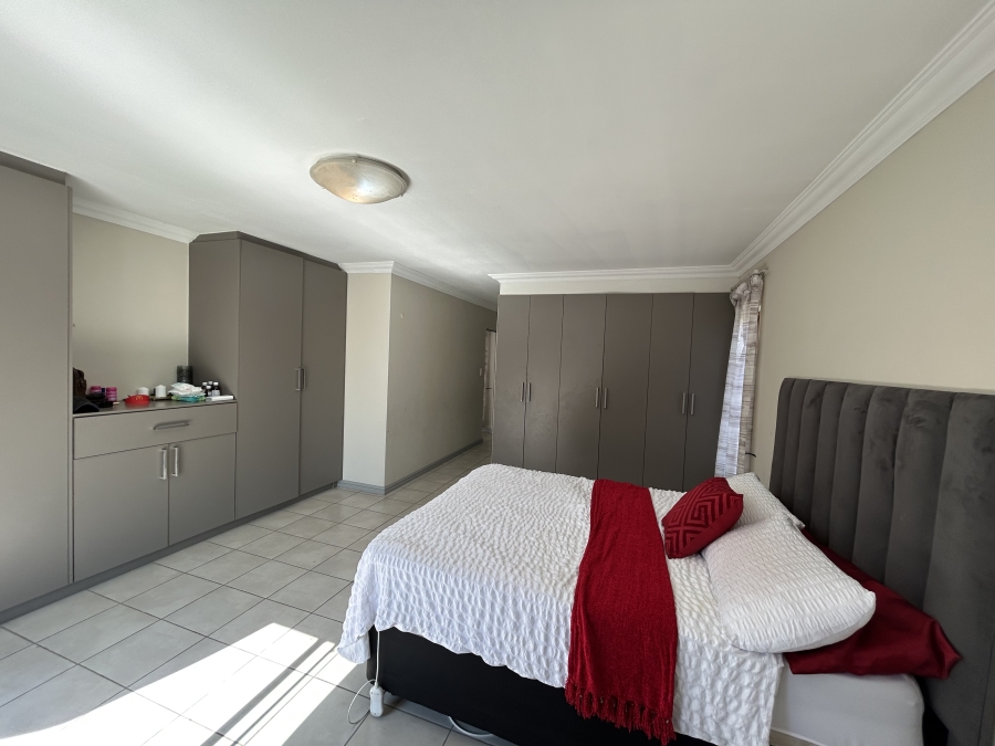 3 Bedroom Property for Sale in Kyalami Hills Gauteng